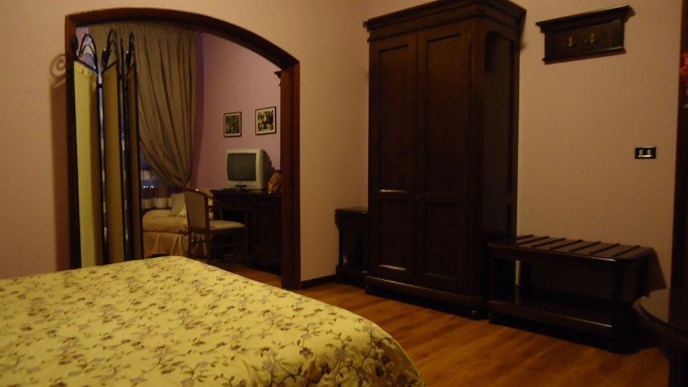 Hotel Archimede Ortigia 3*